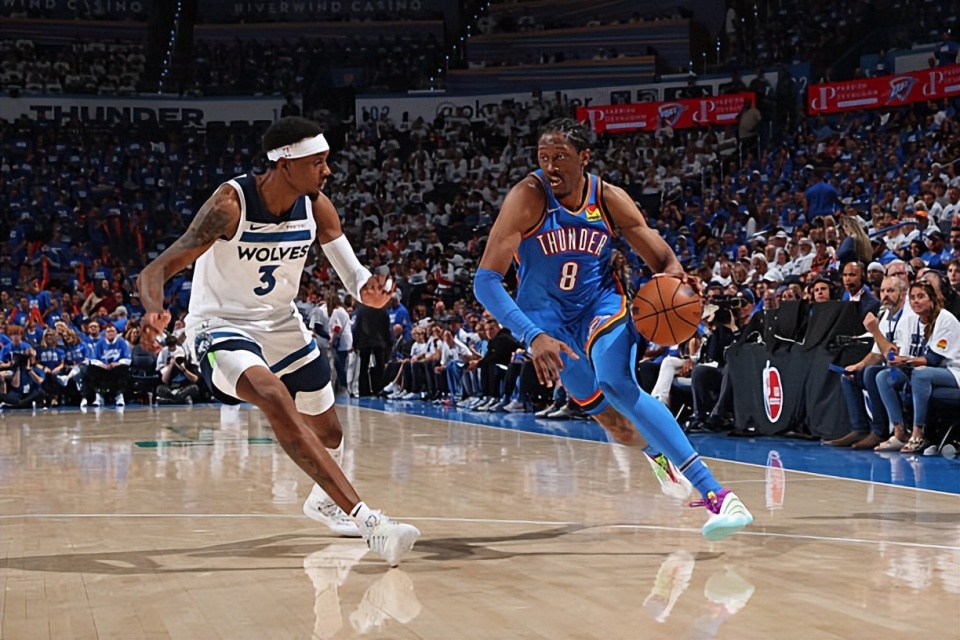 多角度的镜 多角度的镜