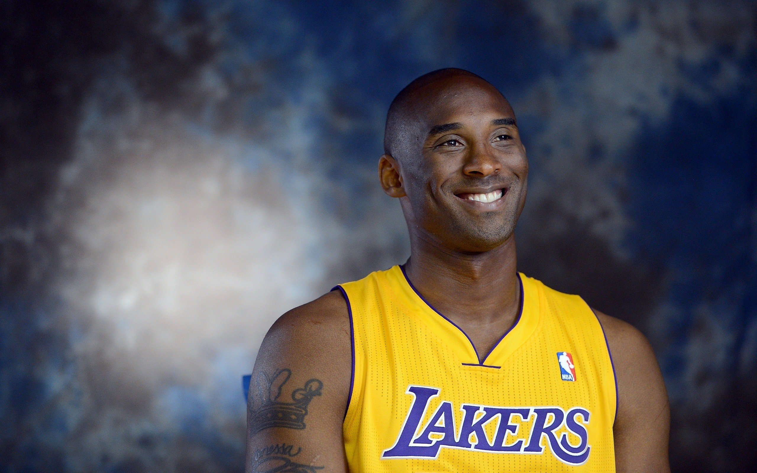 育闻名全球 育闻名全球