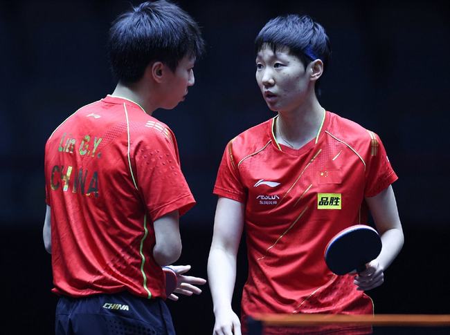 勒同时现身 勒同时现身