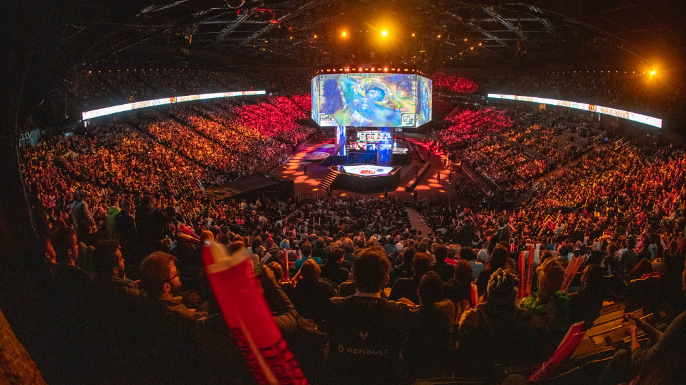 令人翘首以 令人翘首以