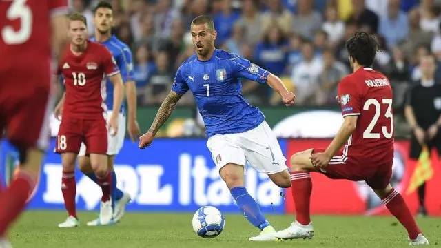 时吸引眼球 时吸引眼球