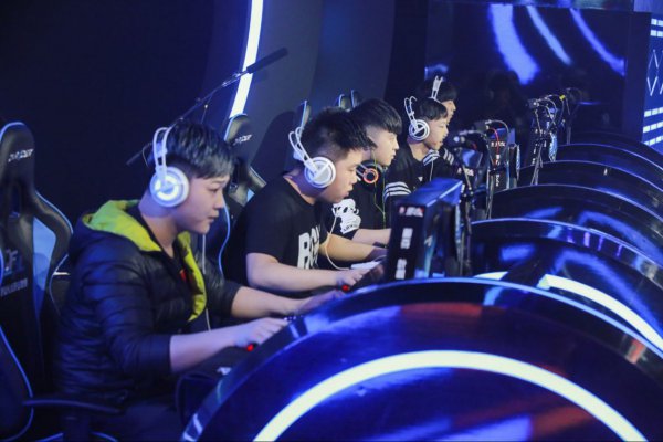 詹姆斯展现 詹姆斯展现